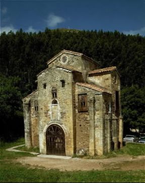 Oviedo . La chiesa di S. Miguel de Lillo (sec. IX).De Agostini Picture Library/G. Nimatallah