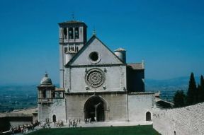 Assisi. La facciata della basilica di S. Francesco.De Agostini Picture Library / A. Vergani