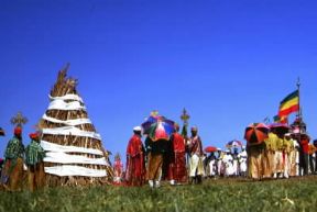 Etiopia. Un momento delle celebrazioni in occasione della commemorazione della Croce.De Agostini Picture Library/A. Putzolu