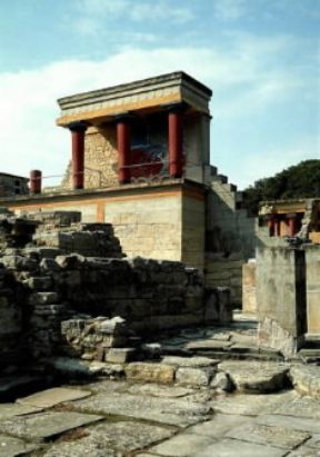 Ipostilo . Sala ipostila del palazzo di Cnosso a Creta.De Agostini Picture Library/G. Nimatallah