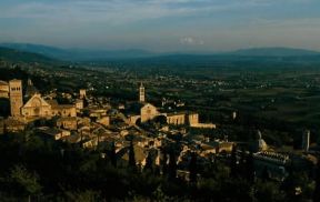 Assisi. Suggestiva veduta aerea della cittÃ .De Agostini Picture Library/A. Vergani