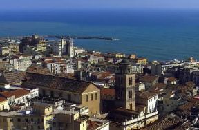 Salerno. Il quartiere intorno al duomo.De Agostini Picture Library / A. Vergani