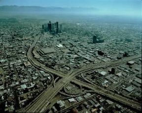 Los Angeles. Veduta aerea della metropoli californiana.De Agostini Picture Library/Pubbliaerfoto