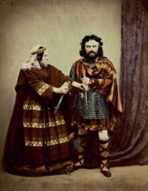 Macbeth. Charles Kean nel ruolo di Macbeth e la moglie in quello di Lady Macbeth (Londra, Victoria and Albert Museum).Londra, Victoria and Albert Museum