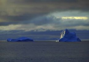 Iceberg nella baia di Disko in Groenlandia.De Agostini Picture Library / D. Staquet