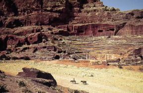 Nabatei. Veduta dell'anfiteatro di Petra.De Agostini Picture Library / C. Sappa