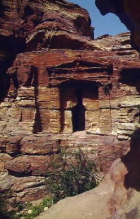Nabatei. La facciata della Tomba dei Leoni a Petra.De Agostini Picture Library / C. Sappa
