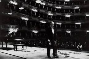 Vlamidir Horowitz al Teatro alla Scala di Milano nel 1985.Yale, University Musical Library