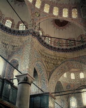 Arte ottomana . Interno della moschea di Ahmed I, nota anche come Moschea Blu, a Istanbul.De Agostini Picture Library/M. Seemuller