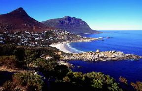 Repubblica Sudafricana. Veduta della costa della penisola del Capo, tra Clifton e Hout Bay.De Agostini Picture Library/L. Romano