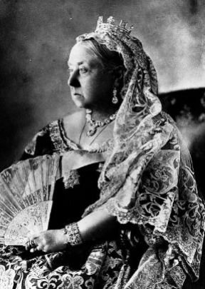 Vittoria. La regina inglese in una foto del 1897.Topham