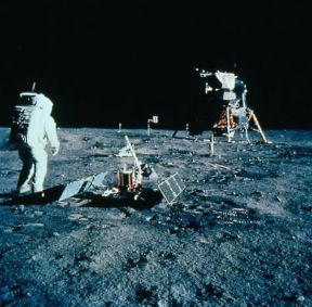 Programma Apollo. Edwin Aldrin sul suolo lunare.De Agostini Picture Library
