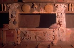 Etruschi. Particolare dell'interno della Tomba dei Rilievi a Cerveteri.De Agostini Picture Library/S. Vannini
