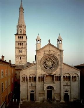 Romanico. Il duomo di Modena.De Agostini Picture Library / G. e L. Roli
