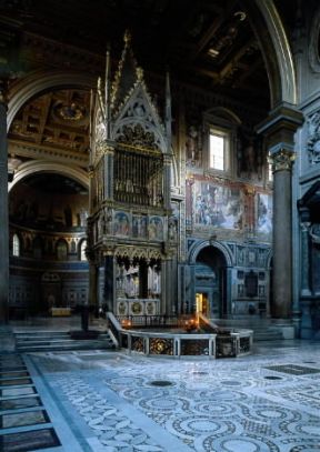 Altare papale nella basilica di S. Giovanni in Laterano a Roma.De Agostini Picture Library/G. Nimatallah