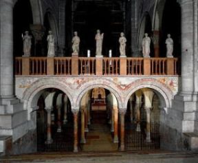Verona. L'ingresso alla cripta di S. Zeno Maggiore.De Agostini Picture Library/A. De Gregorio