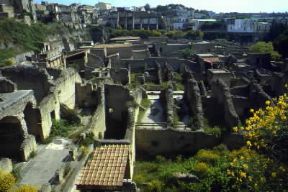 Ercolano. Una veduta parziale degli scavi archeologici.De Agostini Picture Library/G. Dagli Orti