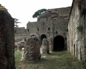 Flavi. L'anfiteatro di Pompei.De Agostini Picture Library/G. Dagli Orti