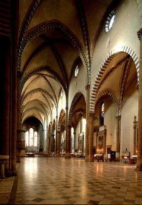 Italia . L'interno della chiesa di S. Maria Novella a Firenze.De Agostini Picture Library/G. Nimatallah