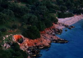 Peloponneso. Un tratto di costa nel nomo dell'Arcadia.De Agostini Picture Library/G. SioÃ«n