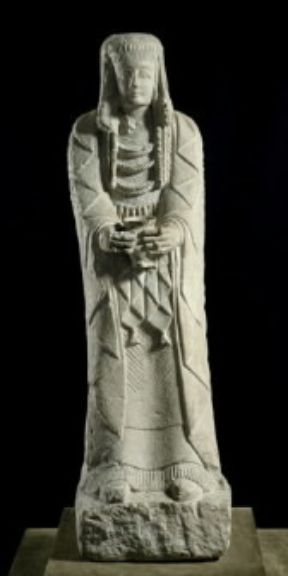 Spagna . Statua di gran dama offerente, proveniente dalla provincia di Albacete (sec. IV-II a. C.; Madrid, Museo ArqueolÃ³gico Nacional).De Agostini Picture Library/G. Nimatallah