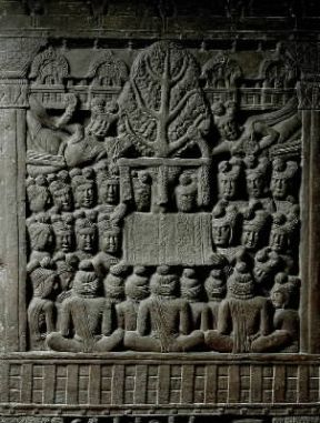Bharhut . L'ascesa di Buddha, particolare di un pilastro dello stupa di Bharhut (sec. II a. C.; Calcutta, Museo Indiano).De Agostini Picture Library/G. Nimatallah