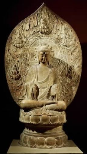 Buddha in marmo risalente alla dinastia cinese dei Liao (sec. XI; Parigi, MusÃ©e Cernuschi).De Agostini Picture Library