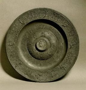 FranÃ§ois Briot. Piatto in argento cesellato (sec. XVI; Firenze, Museo Nazionale del Bargello).De Agostini Picture Library/G. Nimatallah