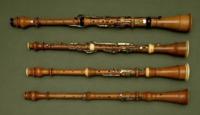 Oboe . Vari modelli di oboe.De Agostini Picture Library