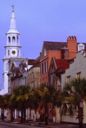 Charleston. Una strada della capitale della Carolina del Sud.De Agostini Picture Library/G. Roli