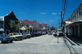 Antigua e Barbuda. Veduta di una via del centro di Saint John's. De Agostini Picture Library/Rivolta