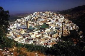 Marocco. Veduta di Moulay Idriss, cittÃ  santa vicino MeknÃ¨s.De Agostini Picture Library/2 P