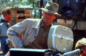 Clint Eastwood sul set del film Cacciatore bianco, cuore nero (1990).De Agostini Picture Library
