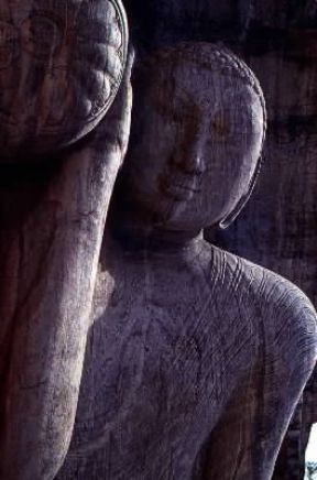 Sri Lanka . Buddha raffigurato in una scultura rupestre del Vihara Gal.De Agostini Picture Library/C. Rives