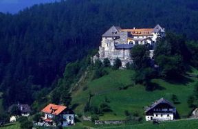Trentino Alto-Adige. Veduta di castel Badia, ex abbazia benedettina nei pressi di San Lorenzo di Sebato (Bolzano).De Agostini Picture Library/G. Veggi