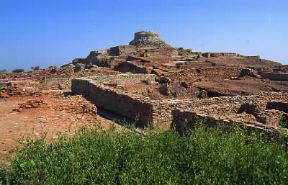 Mohenjo-Daro. Resti dello stupa. De Agostini Picture Library / W. Buss