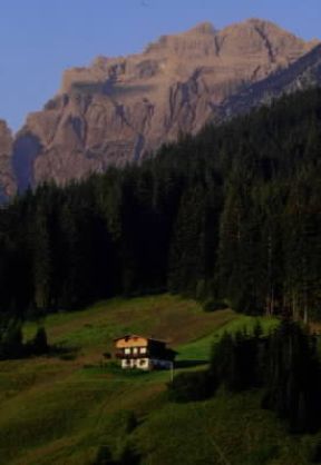 Veneto. Veduta della cima Terza Grande, nella parte nord-orientale della regione.De Agostini Picture Library/G. Roli