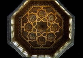 Soffitto della moschea funeraria di al-Malik al-Asraf Sayf ad-Din Qa'itbey nella CittÃ  dei Morti a Il Cairo.De Agostini Picture Library/G. SioÃ«n
