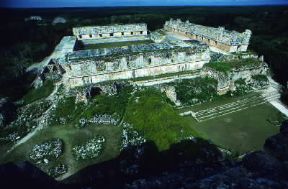 Messico. Veduta del Quadrilatero delle Monache a Uxmal.De Agostini Picture Library/Dani-Jeske