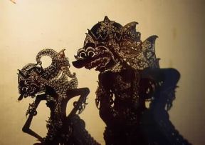 Indonesia . Marionette del teatro delle ombre wayang kulit.De Agostini Picture Library/L. Romano