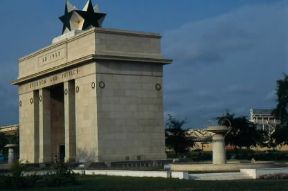 Accra. Arco dell'Indipendenza.De Agostini Picture Library/C. Sappa