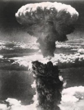 Bomba. Foto originale scattata dagli Stati Uniti durante l'esplosione della bomba atomica sulla cittÃ  giapponese di Nagasaki.Farabolafoto