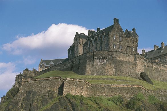 Castello di Edimburgo Il castello di Edimburgo fa da magica ambientazione all’ultima avventura di Harry Potter.
© De Agostini Picture Library.