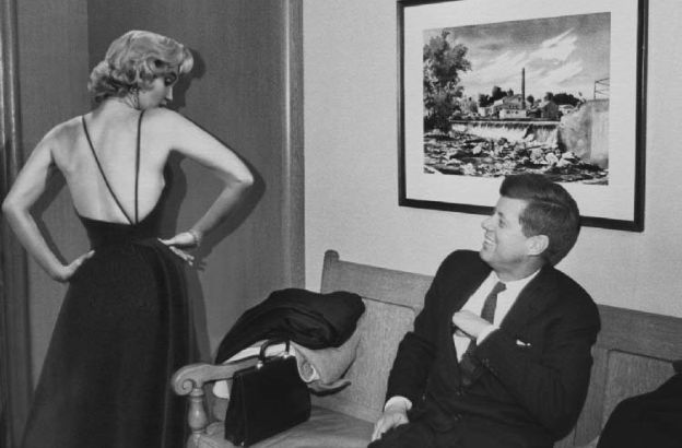 Marilyn-Monroe-And-John-Kennedy