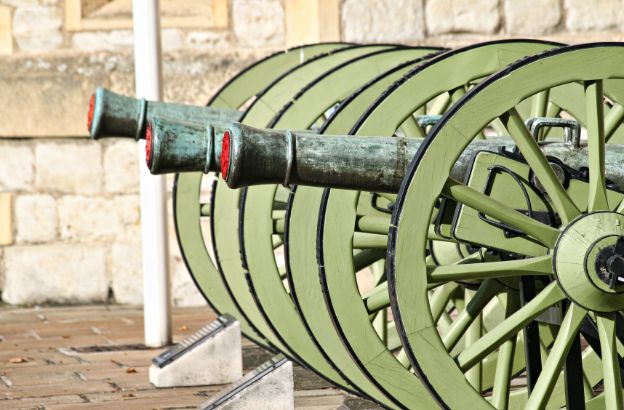 cannoni-tower-of-london