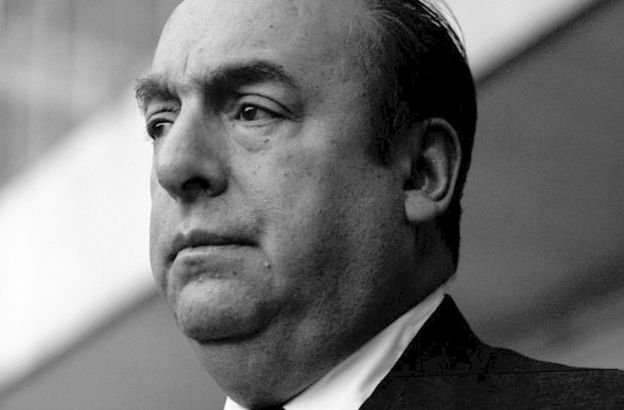 Pablo_Neruda_1963(1).jpg