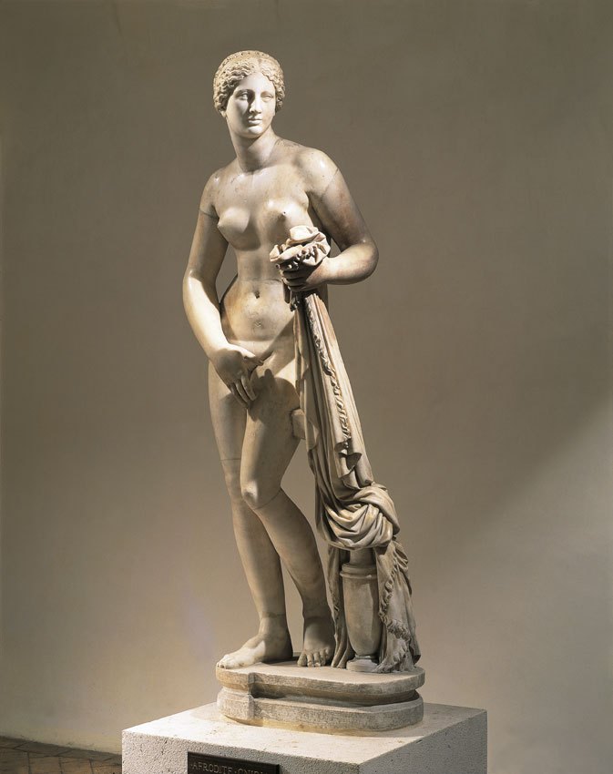 Afrodite Afrodite, dea della bellezza e dell'amore, è nata dalla schiuma del mare fecondata da Urano. Si richiama alla fenicia Ìshtar ed è entrata poi nel pantheon romano con il nome di Venere. 