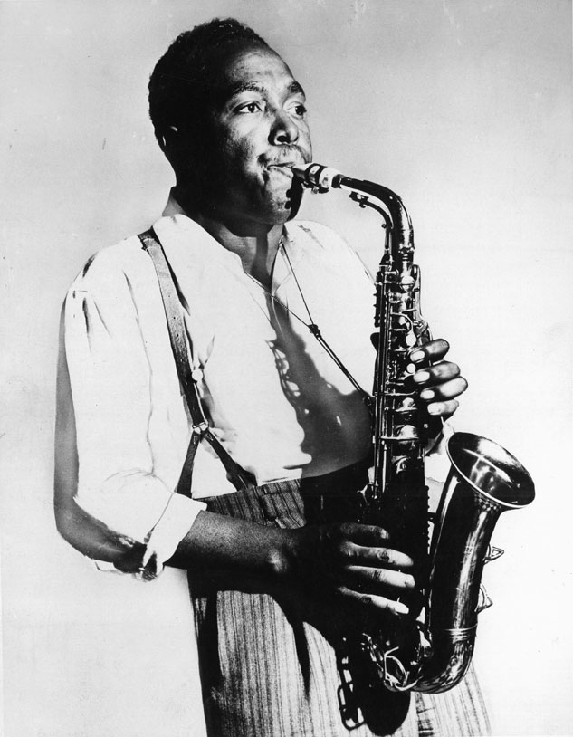 Ritratto di Charlie Parker (Kansas City 1920 - New York 1955), sassofonista e compositore jazz statunitense La ripresa economica apre le porte alla rinascita del jazz, ora chiamato swing (1935-45). Ridotto poi a meccanico ingranaggio di danza, lo swing viene seppellito dal bebop, uno stile decisamente nero, aspro, ribelle e tumultuoso, creato da grandi solisti (Charlie Parker, Dizzy Gillespie, Bud Powell, Thelonious Monk). 