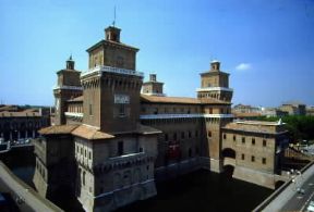Emilia-Romagna. Il Castello Estense di Ferrara, iniziato nel 1385.De Agostini Picture Library/A. De Gregorio Emilia-Romagna. Il Castello Estense di Ferrara, iniziato nel 1385.De Agostini Picture Library/A. De Gregorio