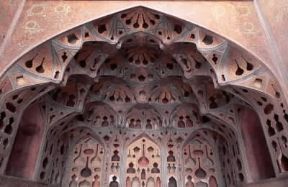 Esfahan. Particolare dell'architettura del Palazzo di Ali Qapu.De Agostini Picture Library/W. Buss